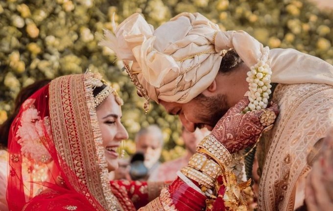 Choáng ngớp trước đám cưới xa hoa của minh tinh gợi cảm nhất Bollywood