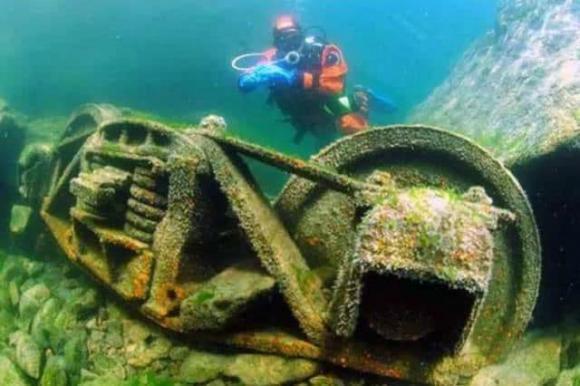 Bí ẩn 1.600 tấn vàng chìm dưới đáy hồ tại Nga nhưng không một ai dám trục vớt