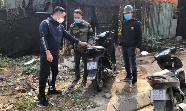 Bắt hai đối trượng trộm xe SH, liều lĩnh rút dao chém trọng thương công an