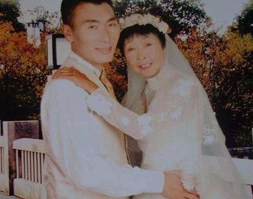 Cuộc sống hiện tại của cặp vợ chồng chênh nhau 32 tuổi từng gây xôn xao 