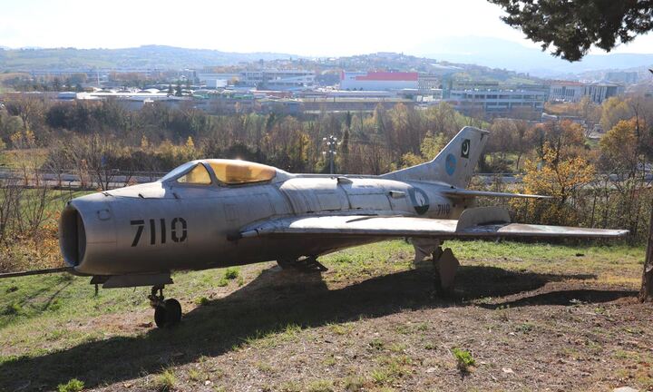 Tin tức quân sự mới nóng nhất: Tổng thống Ukraine thúc giục NATO thiết lập vùng cấm bay