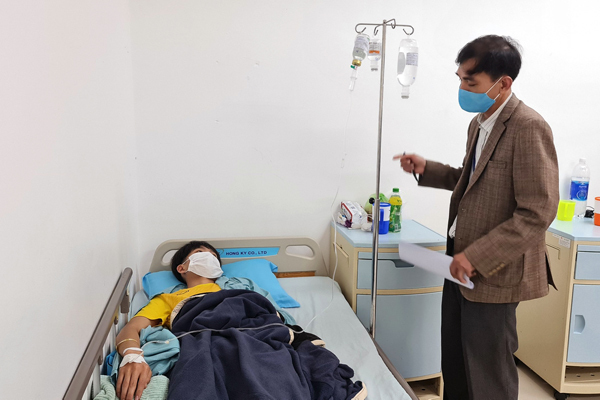 Thêm 36 bệnh nhân nhập viện cấp cứu sau khi ăn bánh mì tại Đà Lạt