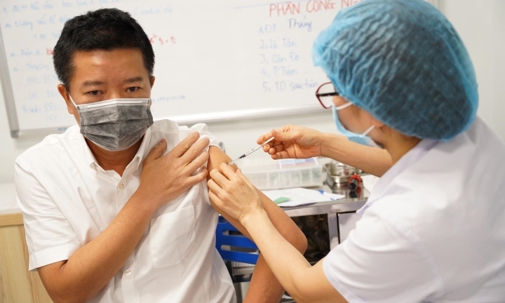 Bộ Y tế cảnh báo nguy cơ phải huỷ vaccine do hết hạn sử dụng