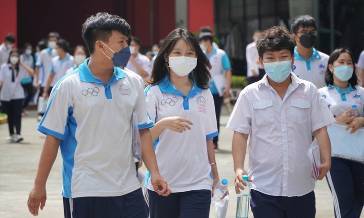 Nhiều trường đại học công bố điểm sàn nhận hồ sơ xét tuyển