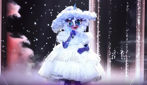 Cư dân mạng xôn xao việc so sánh bản gốc 'Như Những Phút Ban Đầu' của Hoài Lâm với Lady Mây