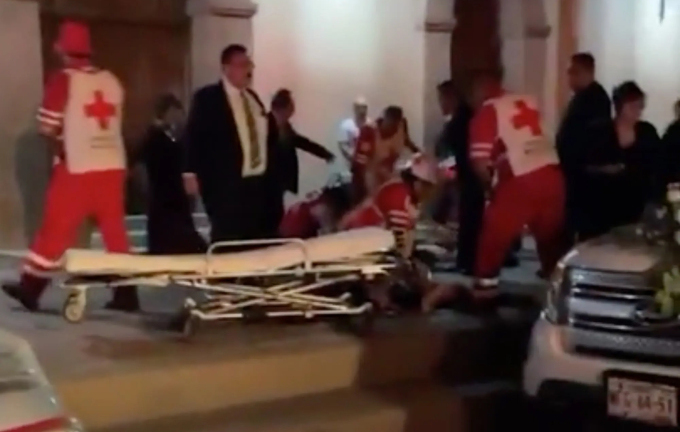 Chú rể bị bắn tử vong ngay tại lễ cưới vì sát thủ nhận nhầm người