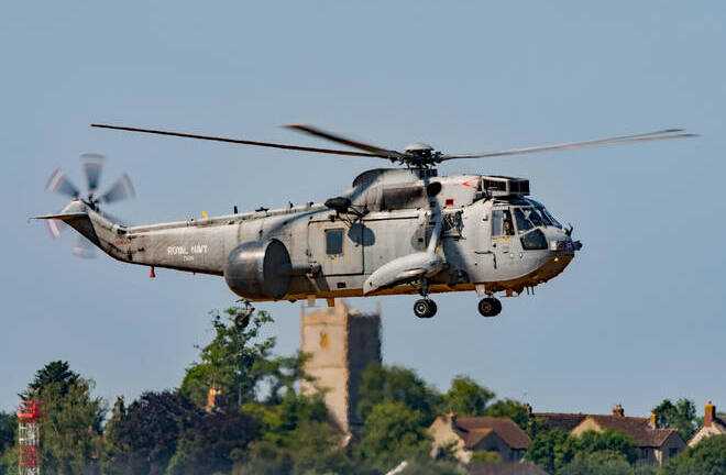 Anh tuyên bố viện trợ trực thăng Sea King  cho Ukraine