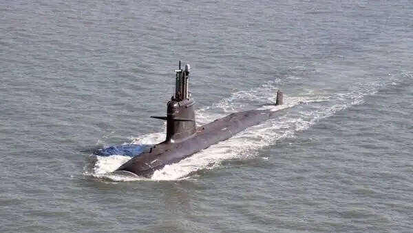 Tin tức quân sự mới nóng nhất ngày 21/12: Ấn Độ tiếp nhận tàu ngầm lớp Scorpene thứ 5