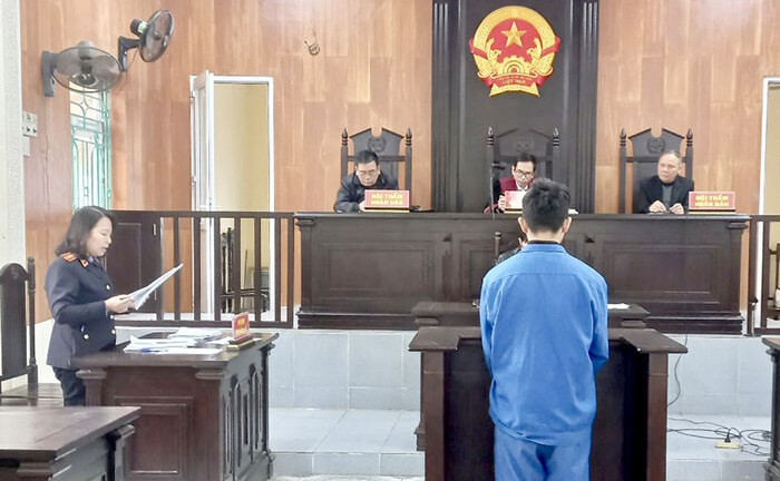 Hải Dương: Nam thanh niên lĩnh 15 tháng tù vì buôn bán pháo