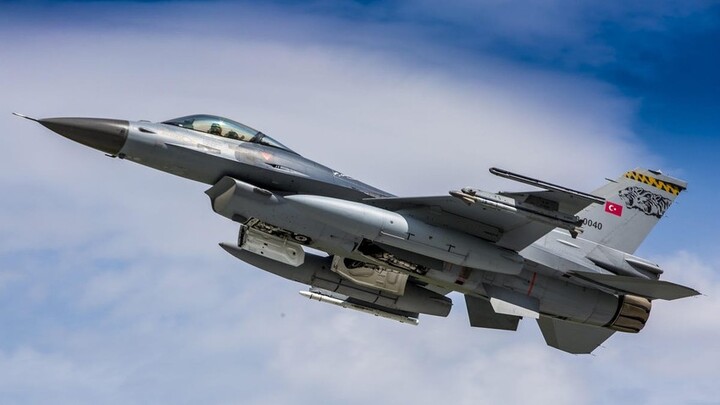 Tin tức quân sự mới nóng nhất ngày 1/2: Ba Lan tuyên bố không chuyển giao F-16 cho Ukraine