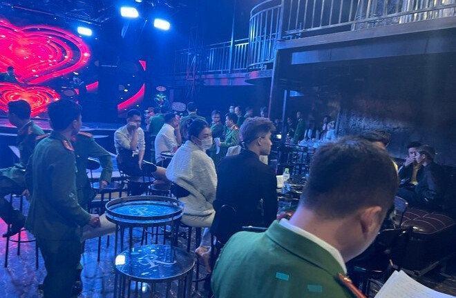 Phát hiện 13 người dương tính với ma tuý tại quán bar tại Hà Nội