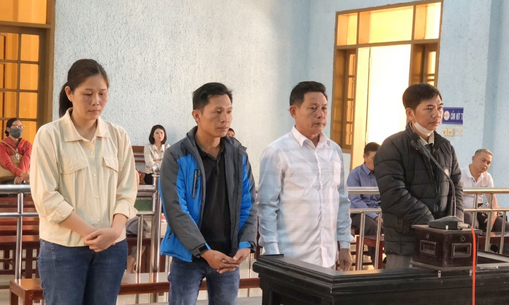 Giả mạo chữ ký của cấp trên để nhập hộ khẩu khống, cựu phó công an xã lãnh án tù