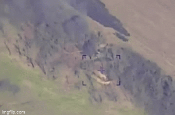 Video: Tên lửa dẫn đường Nga Krasnopol phá hủy pháo tự hành M109 Paladin của Ukraine