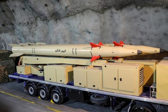 Tin tức quân sự mới nóng nhất ngày 25/5: Iran trình làng tên lửa đạn đạo tầm bắn 2.000km