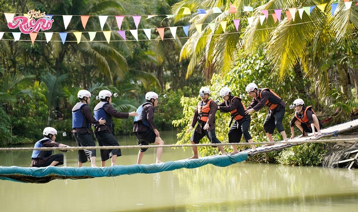 Dương Lâm “thao túng tâm lý” khiến Lâm Vỹ Dạ nhảy ùm xuống nước