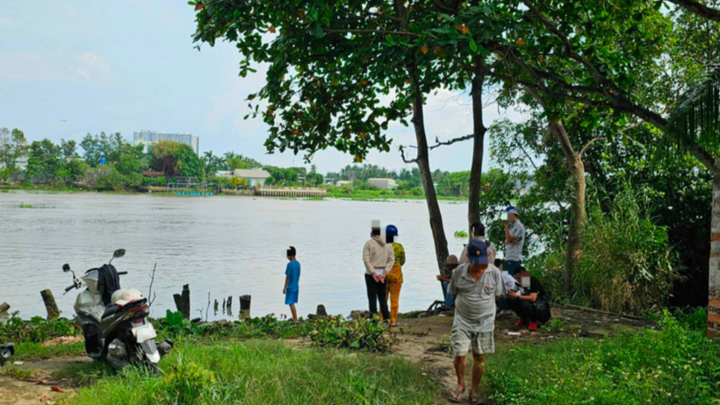 Tin tức pháp luật mới nhất ngày 27/9: Vụ thi thể hai mẹ con trên sông Sài Gòn: Người nhà nói gì?