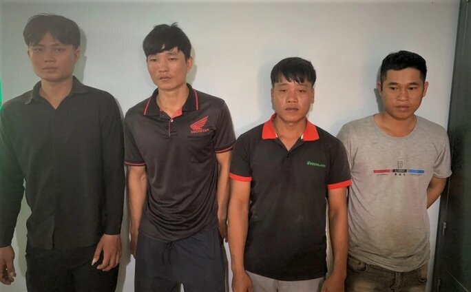 Tin tức pháp luật mới nhất ngày 21/10: Khởi tố nhóm đối tượng mang súng đi săn ở khu vực biên giới