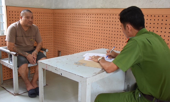 Tin tức pháp luật mới nhất ngày 22/10: Bắt đối tượng trốn truy nã gần 20 năm 