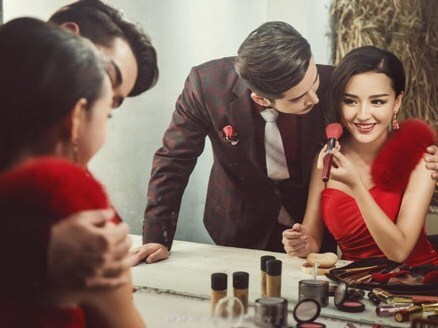 Sự thật phũ phàng về cô vợ trẻ sau quyết định lên thành phố kiếm việc trang trải cho gia đình