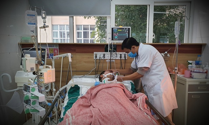 Từ vụ 8 sinh viên ngộ độc rượu, 2 người tử vong: Tác hại khôn lường từ rượu “rởm”