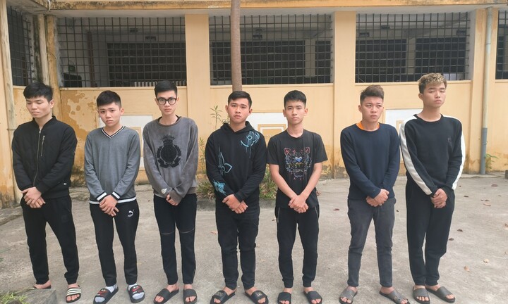 Bắt nhóm đối tượng thanh toán lẫn nhau bằng 