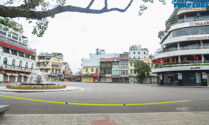 Hà Nội vắng lặng trong ngày Quốc khánh đặc biệt