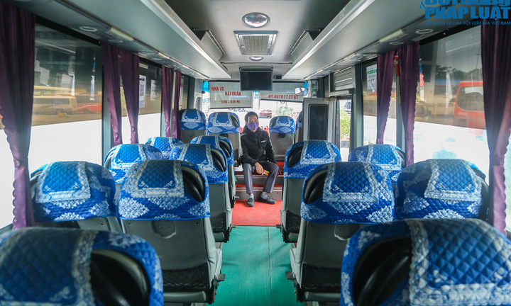 Bến xe Hà Nội vắng vẻ ngày cuối năm, nhiều chuyến rời bến chỉ có duy nhất một hành khách