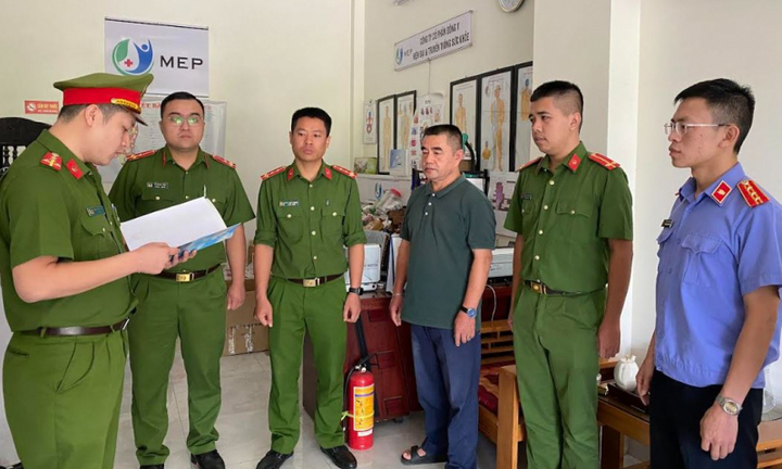 Giao đất trái quy định, 2 nguyên Phó giám đốc CTCP Dâu tằm tơ Mộc Châu bị bắt