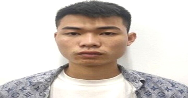 Lợi dụng lúc bạn ngủ say, nam thanh niên lấy trộm điện thoại mang đi cầm đồ