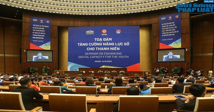 Hội nghị Nghị sĩ trẻ toàn cầu lần thứ 9: Chùm ảnh Tọa đàm “Tăng cường năng lực số cho thanh niên”