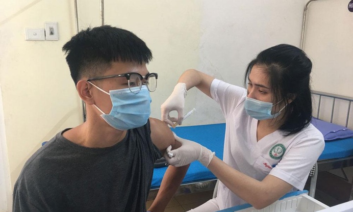 Sức khỏe của sinh viên bị sốc phản vệ sau tiêm vắc xin ngừa COVID-19 giờ ra sao?