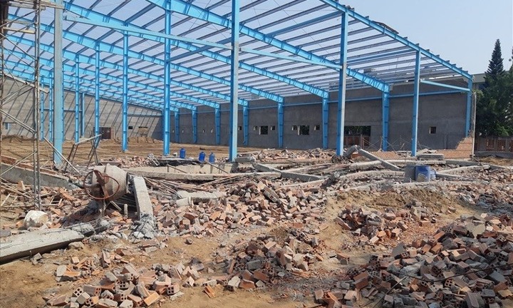 Vụ sập tường 7 người chết ở Vĩnh Long: Khai trừ Đảng phó ban quản lý các khu công nghiệp