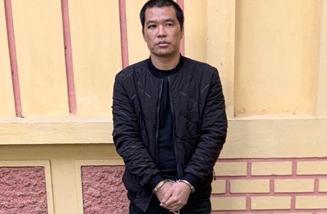 Kẻ mang lệnh truy nã đặc biệt nguy hiểm dùng dao chống trả công an khi bị vây bắt