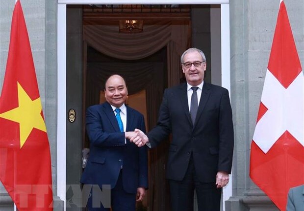 Chủ tịch nước Nguyễn Xuân Phúc hội đàm với Tổng thống Thụy Sỹ