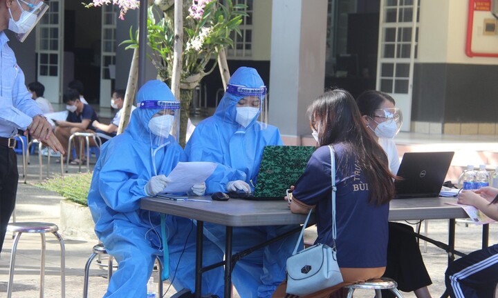 Tin tức thời sự mới nóng nhất 29/11: Bệnh nhân COVID-19 tăng cao, Đồng Nai thiếu thuốc điều trị