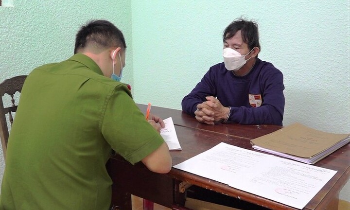 Lợi dụng lúc vắng người, thợ xây nhiều lần hiếp dâm con gái chủ nhà đến mang thai