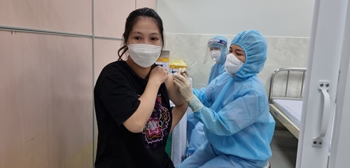 Tin tức thời sự mới nóng nhất 11/12: Hải Phòng dừng tuyển dụng lao động chưa tiêm đủ 2 mũi vaccine