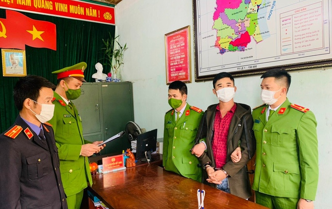  Đăng video cảnh tắm của thiếu nữ 15 tuổi, nam thanh niên bị khởi tố