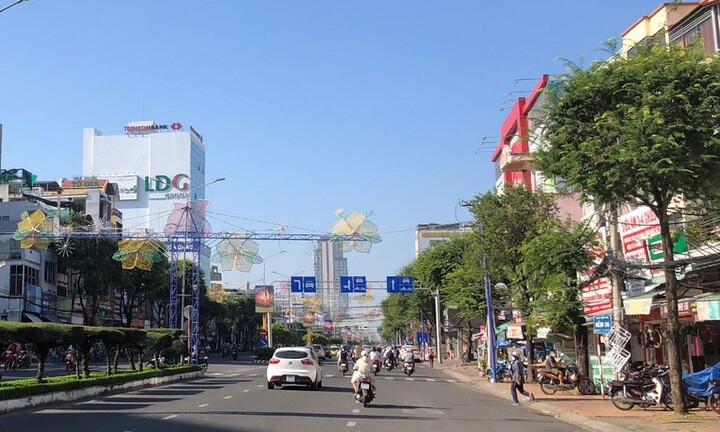 Tin tức thời sự mới nóng nhất 1/1/2022: Cần Thơ giảm cấp độ dịch, được tập trung đến 30 người
