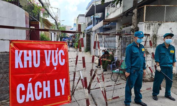 Phó Thủ tướng Vũ Đức Đam: Yêu cầu bộ Y tế sửa đổi hướng dẫn đánh giá cấp độ dịch