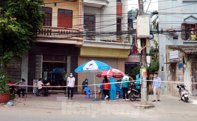 Tin tức thời sự mới nóng nhất 21/1: Nam Định lập thêm bệnh viện điều trị bệnh nhân COVID-19