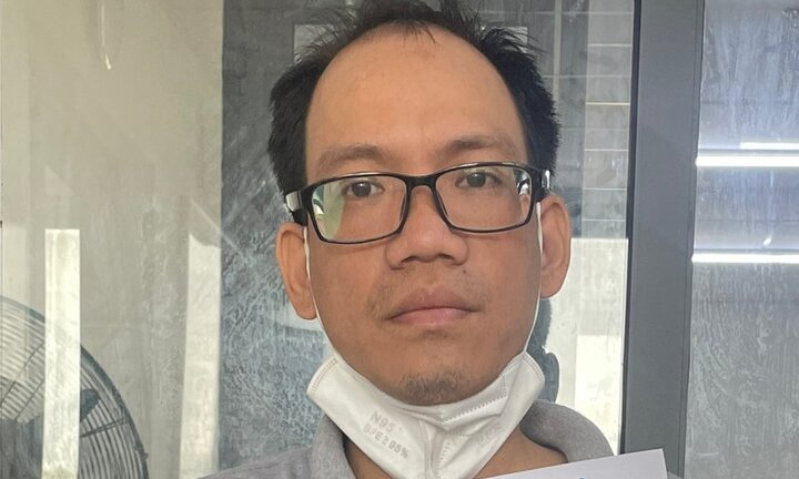 Tên trộm tiền tỷ để 