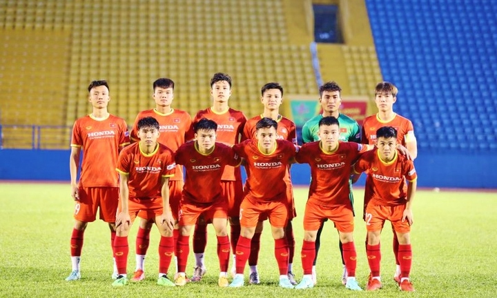 U23 Việt Nam âm tính với COVID-19, bắt đầu hành trình tại Campuchia 