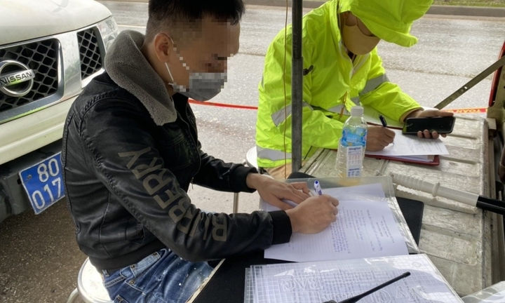Tài xế dương tính với ma túy sau tiệc sinh nhật, bị phạt đến 40 triệu đồng