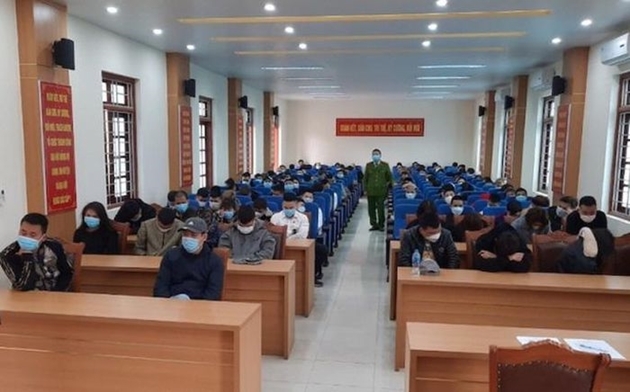 Đột kích quán bar, phát hiện 115 người dương tính ma tuý, 14 