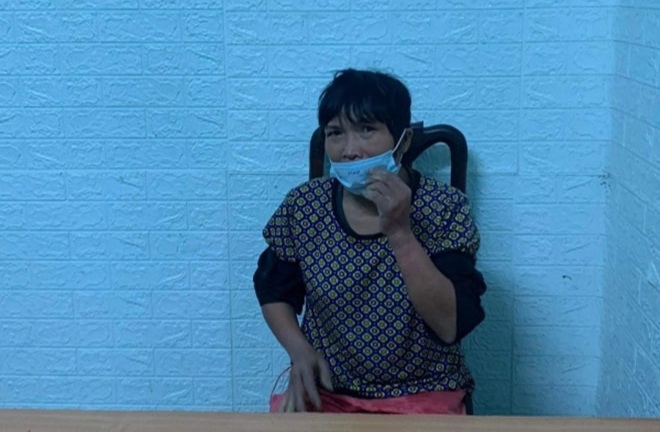 Vụ thi thể dưới ống cống: Nữ nghi phạm bỏ trốn, ăn vỏ cây cầm cự qua ngày