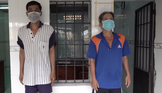 Bắt nhanh 2 tài xế xe ôm cướp iPhone của người nước ngoài