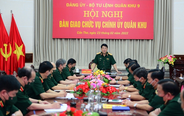 Triển khai quyết định của Thủ tướng Chính phủ về công tác cán bộ