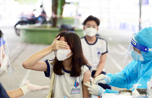 Thủ tướng yêu cầu Bộ Y tế kiểm điểm việc chậm mua vắc xin cho trẻ 5-11 tuổi