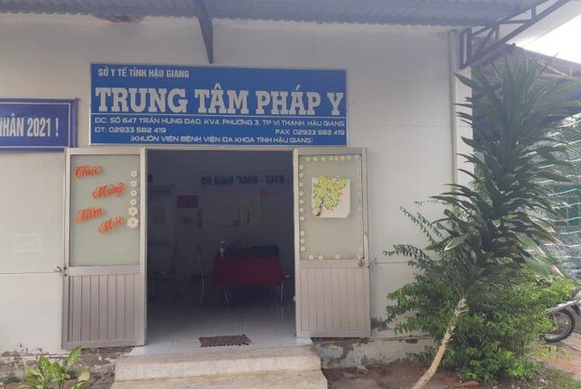 Hậu Giang: Kỷ luật cảnh cáo Giám đốc trung tâm Pháp y 
